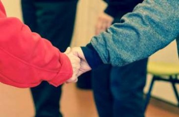 &Epsilon;&pi;&iota;&mu;ό&rho;&phi;&omega;&sigma;&eta; &Epsilon;&upsilon;ά&lambda;&omega;&tau;&omega;&nu; &Omicron;&mu;ά&delta;&omega;&nu;